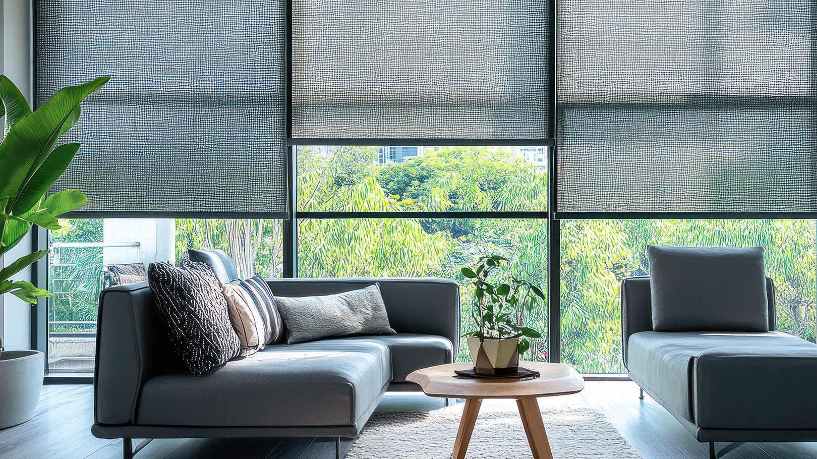 Motorized Blinds vs Manual Blinds for Smart Home Integration
